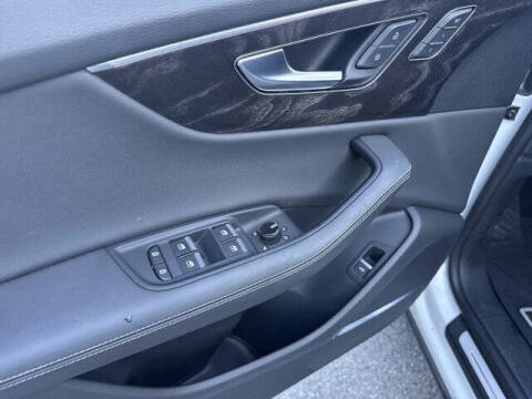 2023 Audi Q8 quattro Premium Plus 55 TFSI