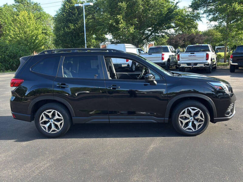 2024 Subaru Forester Premium