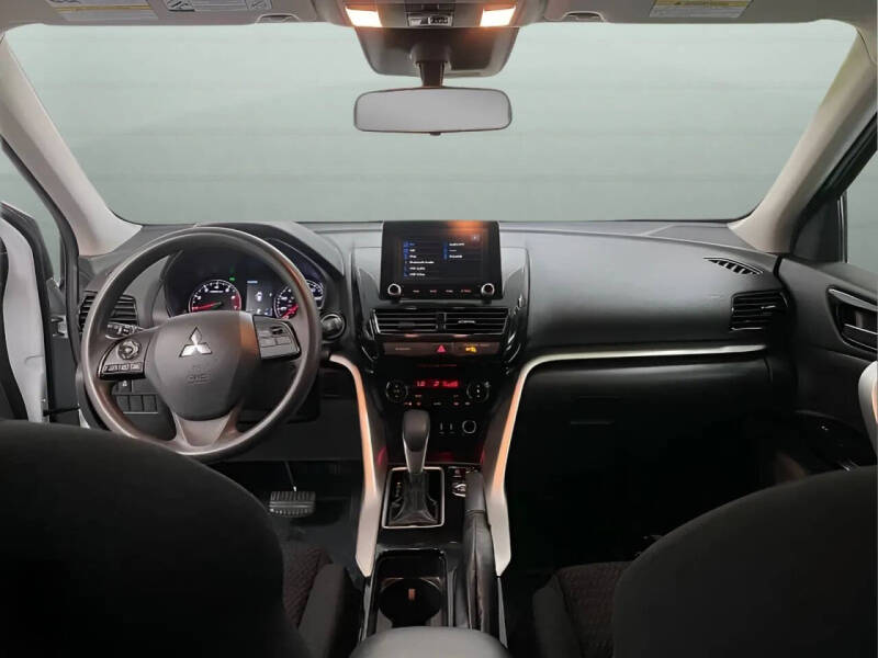 2024 Mitsubishi Eclipse Cross LE