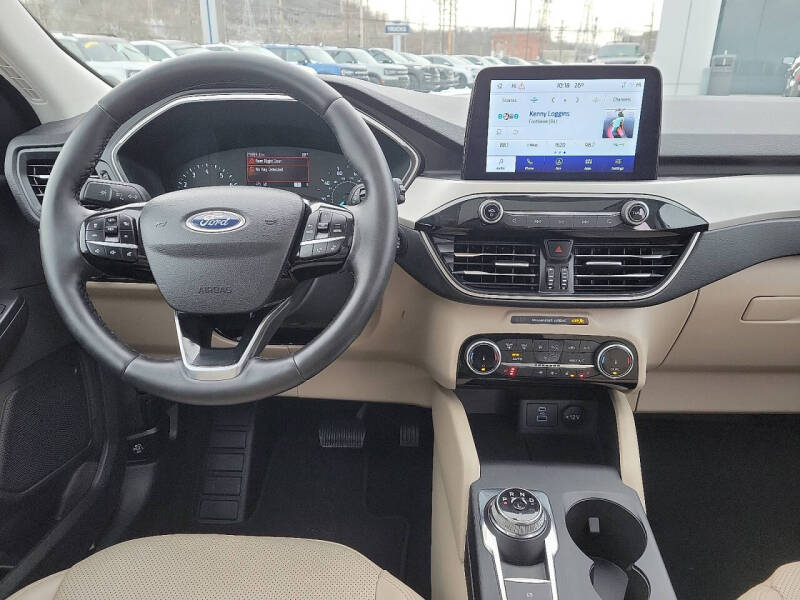 2022 Ford Escape SEL
