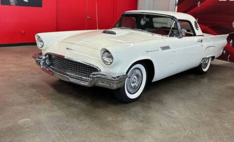 1957 Ford Thunderbird