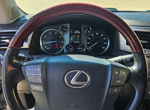 2014 Lexus LX 570