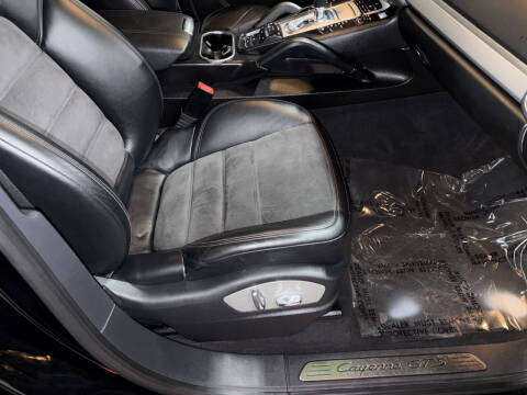 2013 Porsche Cayenne GTS