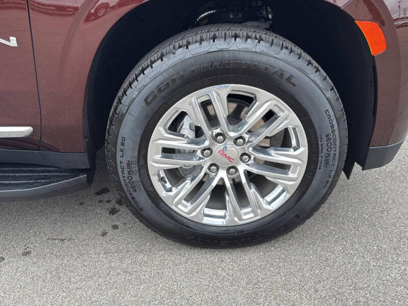 2023 GMC Yukon XL SLT