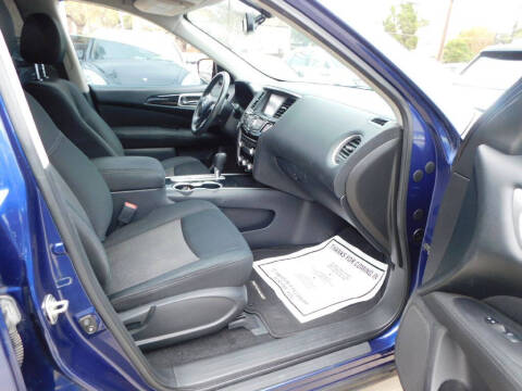 2017 Nissan Pathfinder S