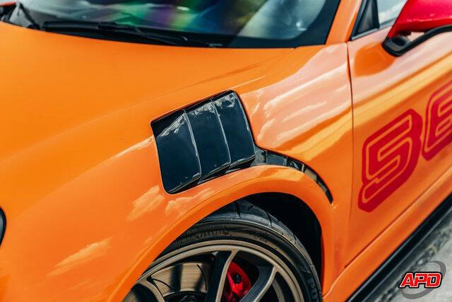 2016 Porsche Cayman GT4