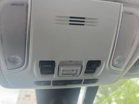 2021 Toyota Prius XLE