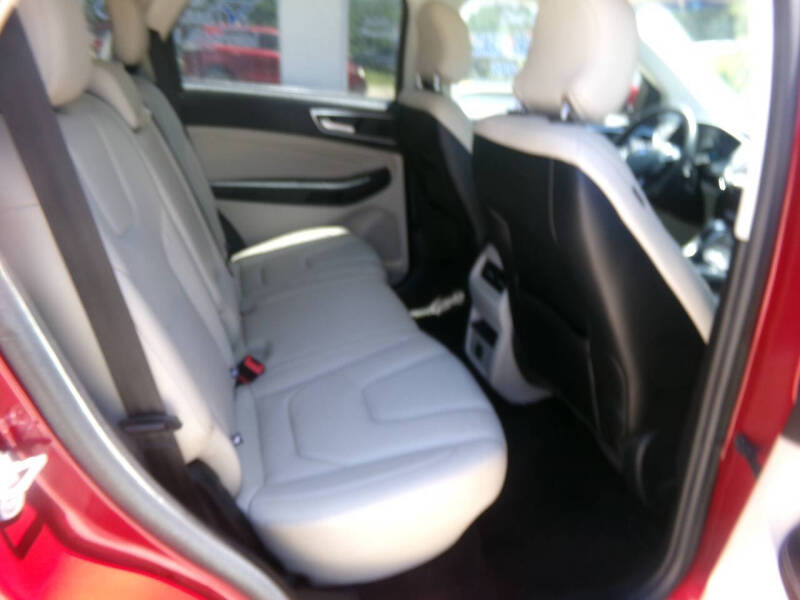 2017 Ford Edge Titanium