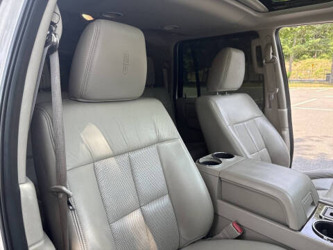 2013 Lincoln Navigator L
