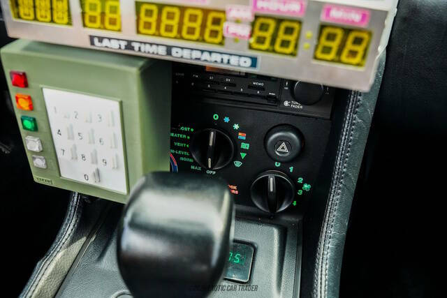 1981 DeLorean DMC-12