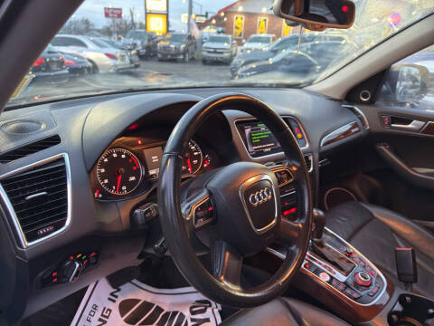 2012 Audi Q5 3.2 quattro Premium Plus