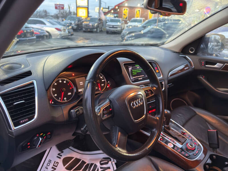 2012 Audi Q5 3.2 quattro Premium Plus