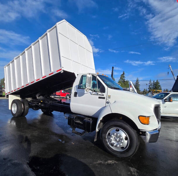 2002 Ford F-650 Super Duty