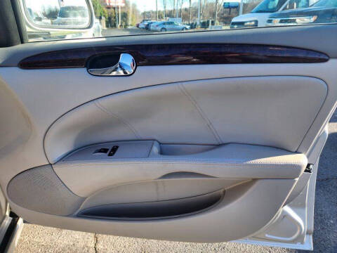 2011 Buick Lucerne CX