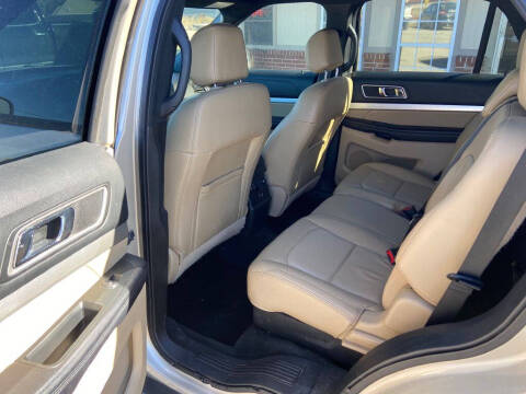 2017 Ford Explorer XLT