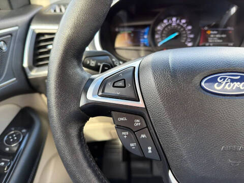 2019 Ford Edge Titanium