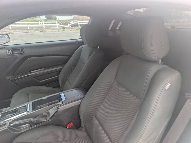 2014 Ford Mustang V6