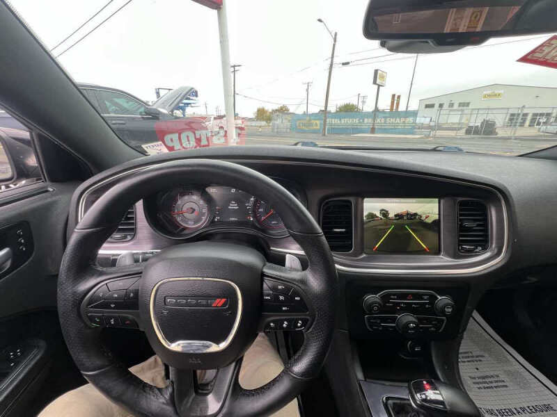 2017 Dodge Charger SXT