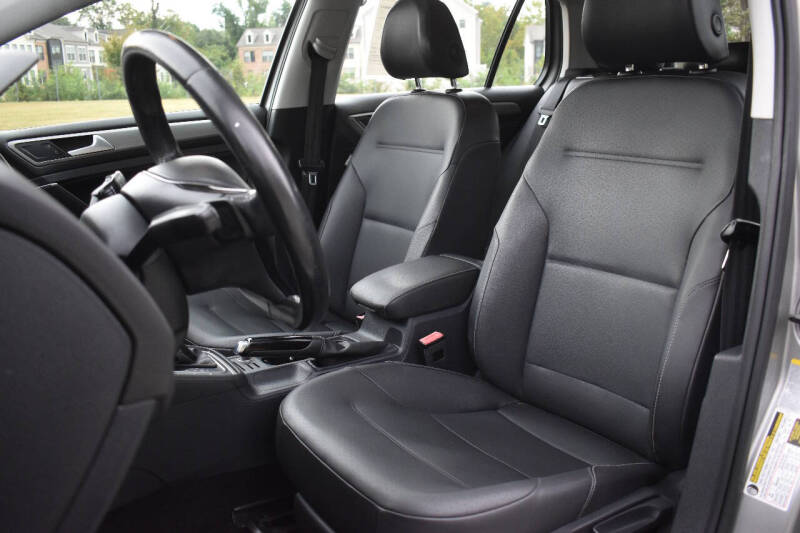 2015 Volkswagen Golf TSI S