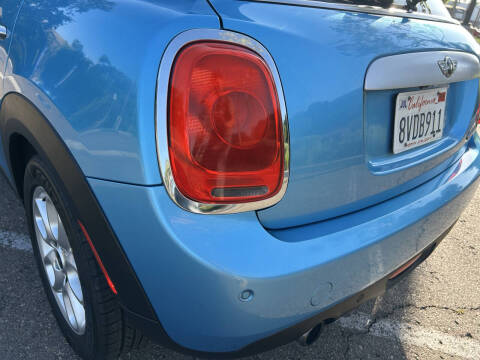 2015 MINI Hardtop 4 Door Cooper