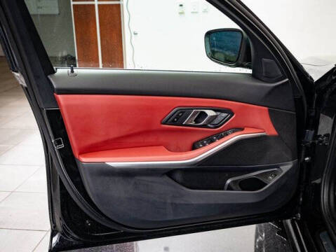 2025 BMW 3 Series 330i xDrive