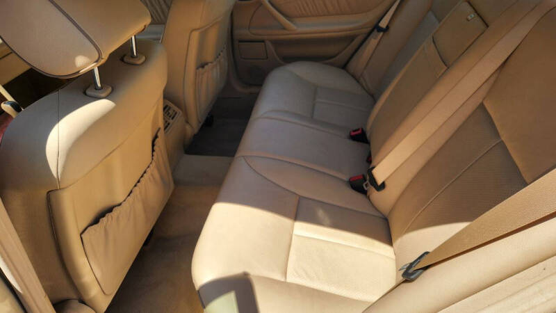 2001 Mercedes-Benz E-Class E 320