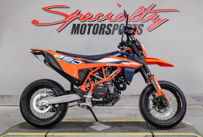 2020 KTM 690 SMC R
