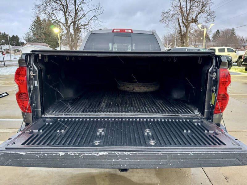 2014 Toyota Tundra SR5