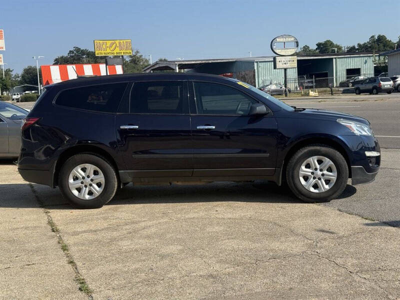 2017 Chevrolet Traverse LS