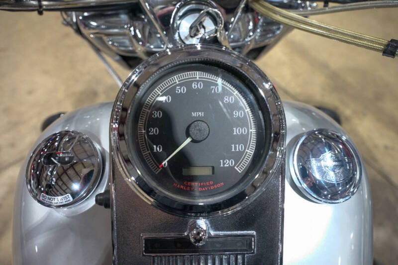 2003 Harley-Davidson FLH