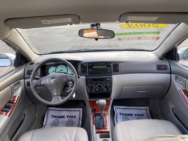 2003 Toyota Corolla LE