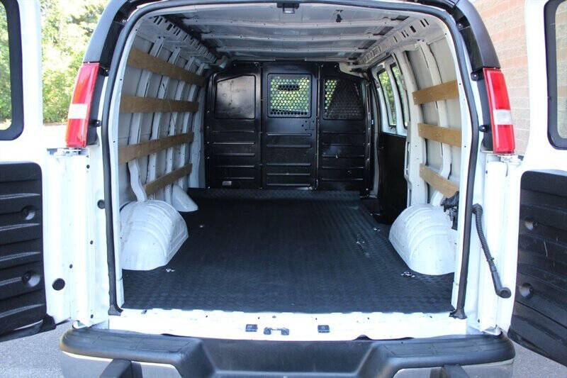 2020 GMC Savana 2500