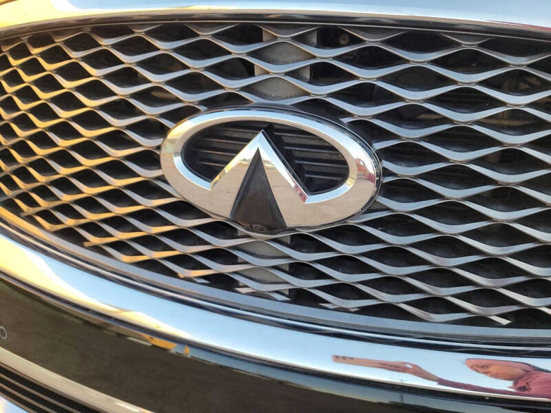 2015 Infiniti QX80