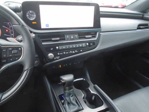 2023 Lexus ES 350 Ultra Luxury