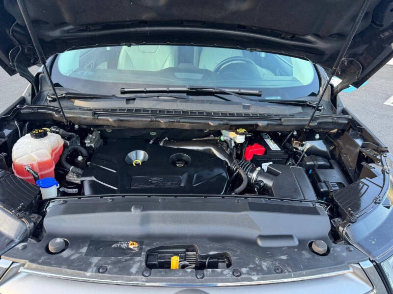 2018 Ford Edge Titanium