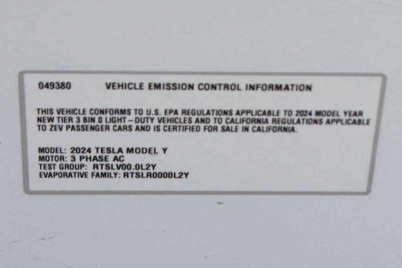 2024 Tesla Model Y Performance