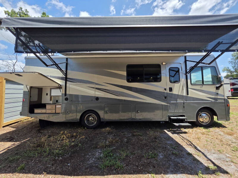 2020 Winnebago Vista