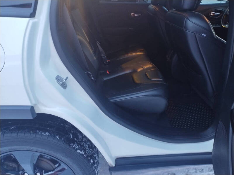 2019 Jeep Cherokee Altitude