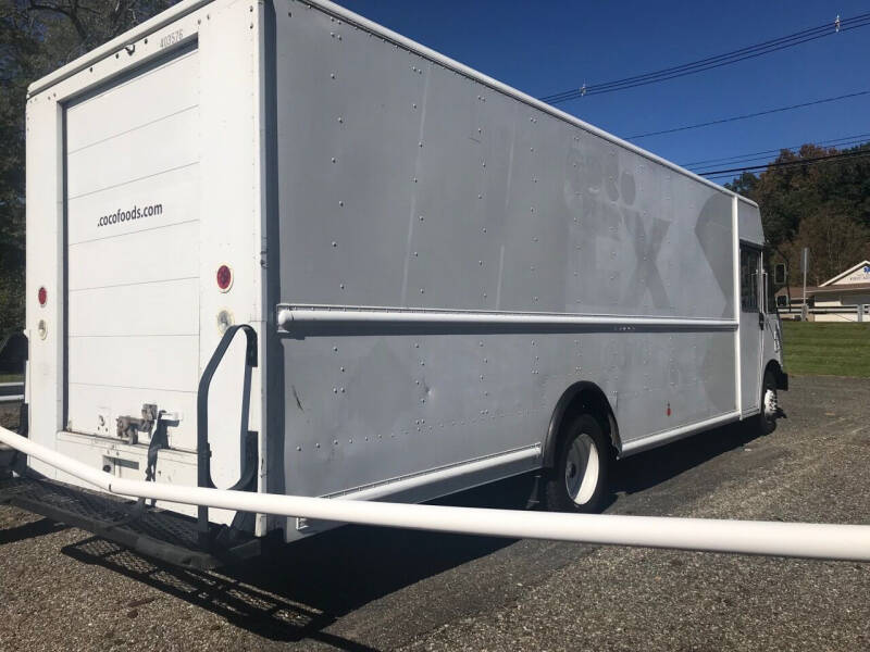 2017 Ford Stripped Chassis