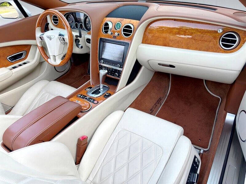 2013 Bentley Continental 23