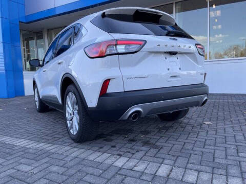 2021 Ford Escape Hybrid Titanium