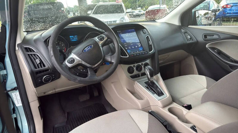 2012 Ford Focus SE