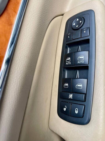 2011 Jeep Grand Cherokee Overland