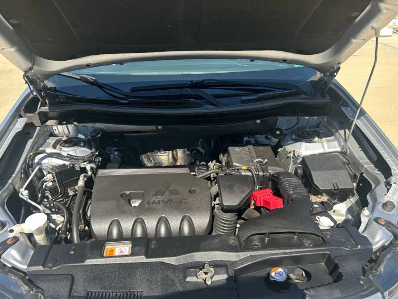 2015 Mitsubishi Outlander SE