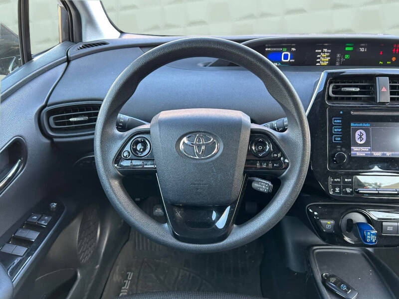 2019 Toyota Prius LE