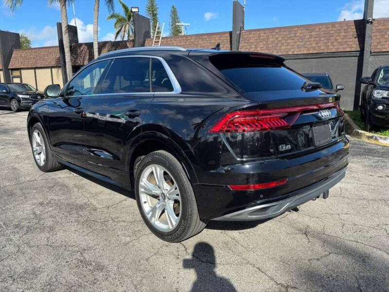 2019 Audi Q8 quattro Premium 55 TFSI