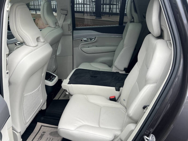 2024 Volvo XC90 B5 Core Bright Theme