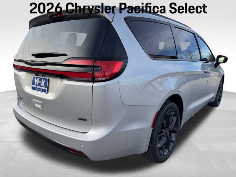 2026 Chrysler Pacifica Select