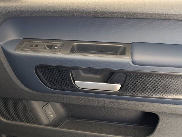 2025 Volkswagen ID. Buzz Pro S Plus
