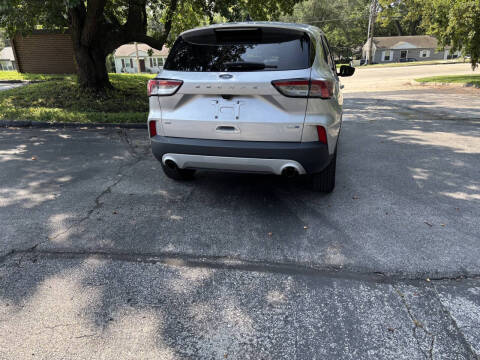 2020 Ford Escape SE